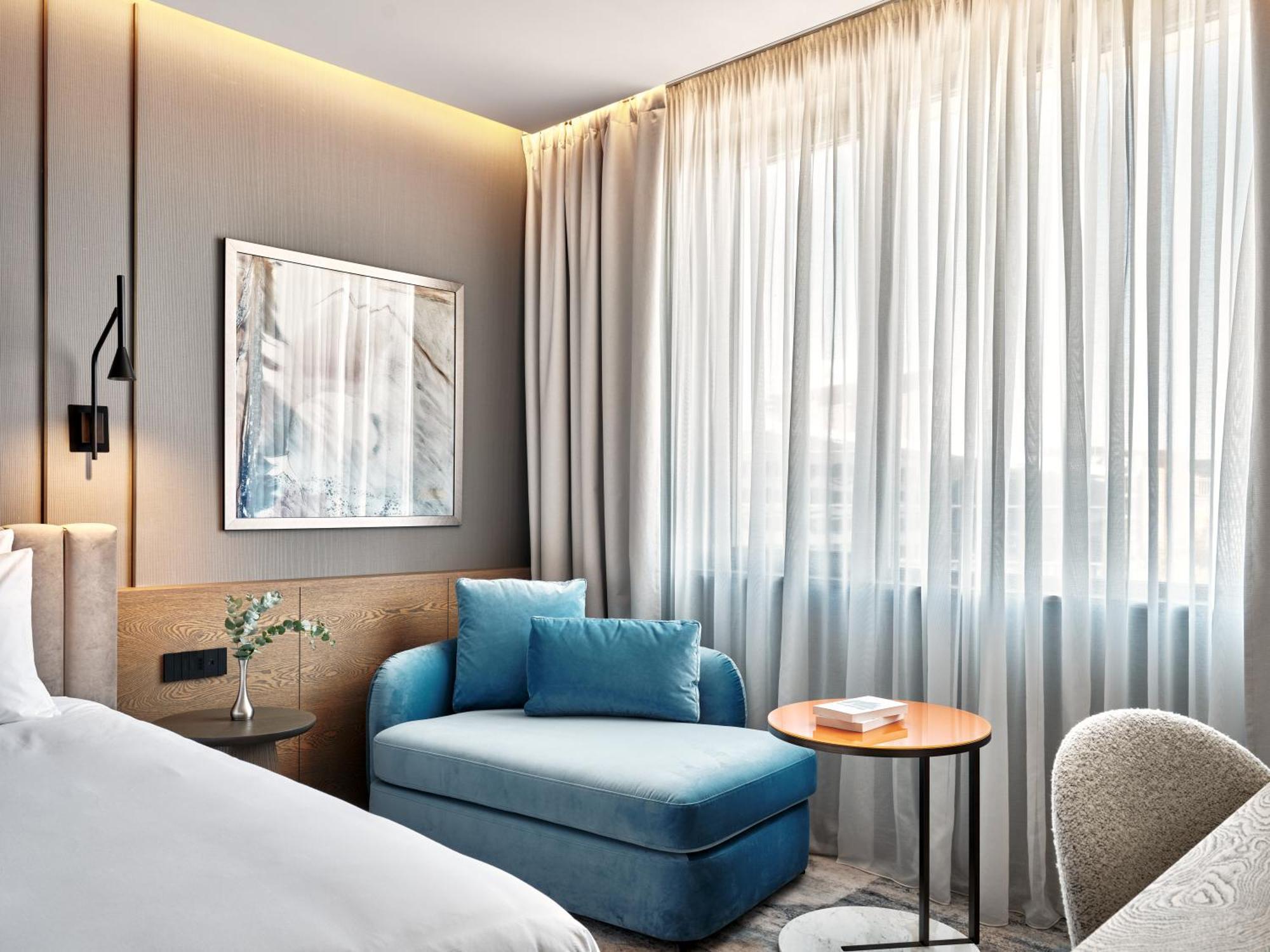 Crowne Plaza Sofia By Ihg Hotel Exterior foto