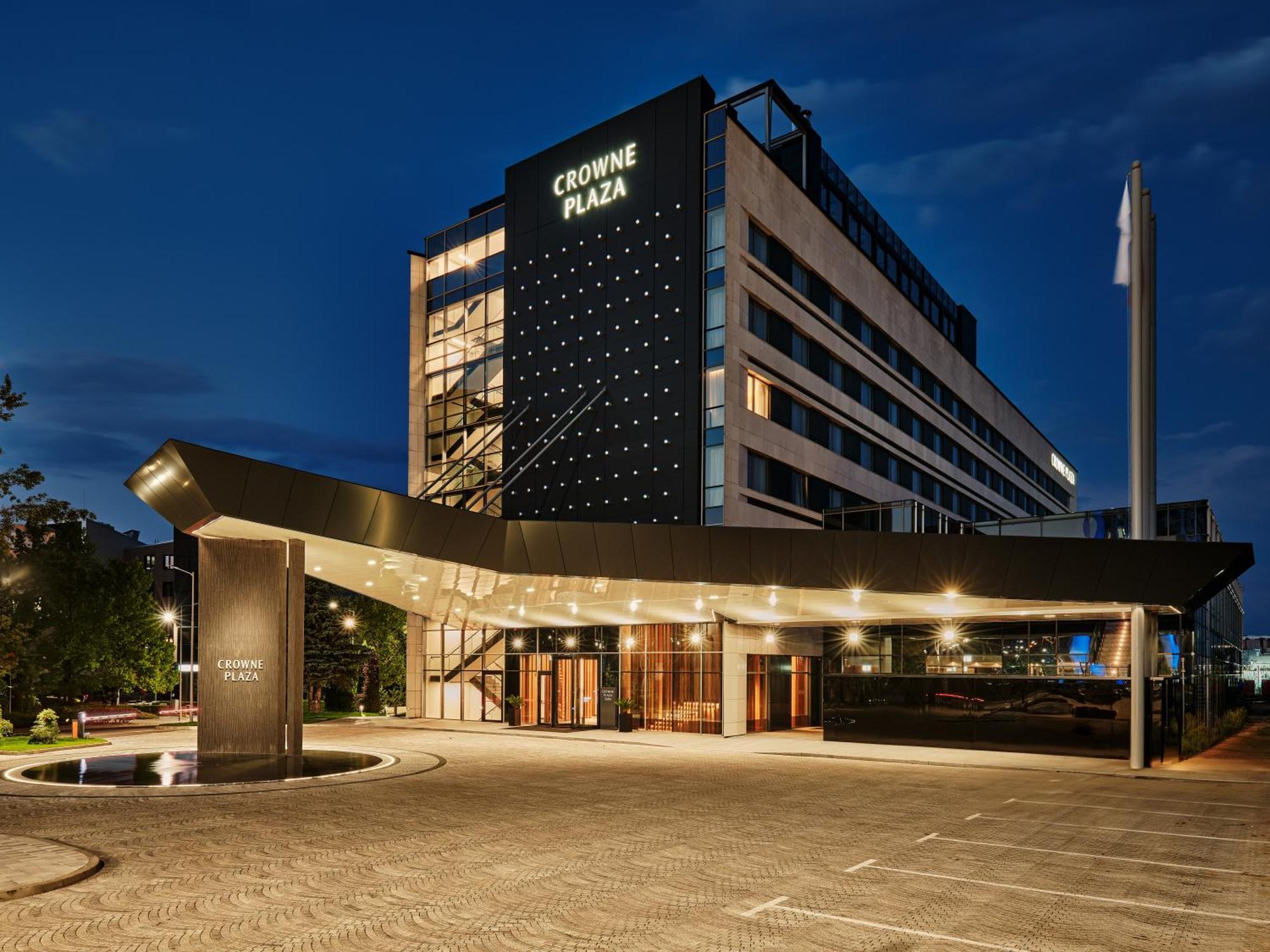 Crowne Plaza Sofia By Ihg Hotel Exterior foto