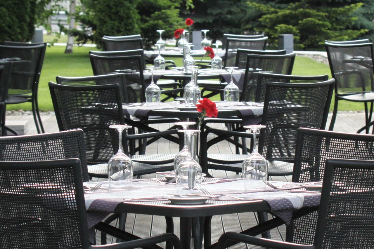 Crowne Plaza Sofia By Ihg Hotel Exterior foto